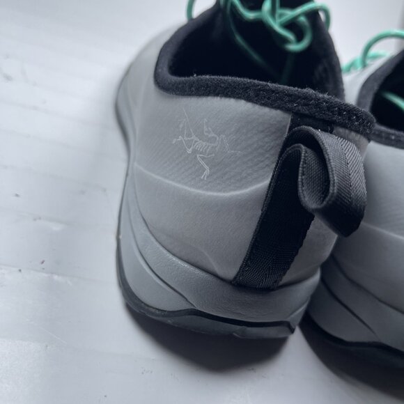 Arc’teryx Acrux SL Hiking Approach Shoes Women's- Sizes 8.5 Light Grey Baby Blue - Picture 13 of 16